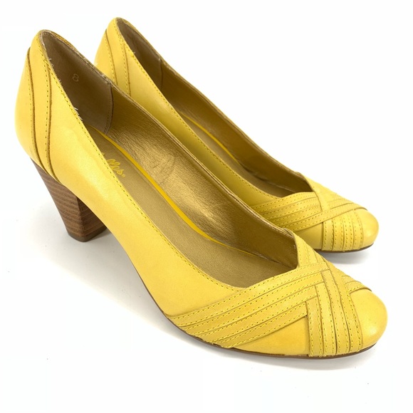 Seychelles Shoes - Seychelles Retro Yellow Pumps